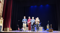 Standing ovation per la Rico Blues Combo: 30 anni di amicizia e musica al Teatro Comunale Luca Ronconi di Gubbio