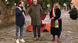 Da Ussita l'Albero di Natale che accende "Narnia Natalis" a Narni. L'inaugurazione in piazza dei Priori
