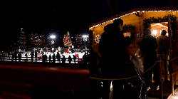 Pista e luci non solo in centro: pienone al Barton Park per il ponte dell'Immacolata