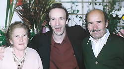 Roberto Benigni, chi erano i genitori che ha citato nel monologo su San Pietro a proposito del "Ti amo"