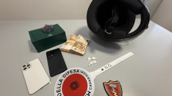 Droga e contanti nascosti in casa: arrestato 47enne a Castiglione del Lago