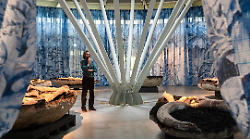 Una Foresta Fossile a Pietrafitta: inaugurata al museo paleontologico l'opera dell&rsquo;artista di fama internazionale Pietro Ruffo 