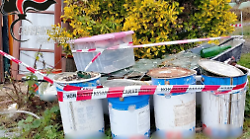 Gestiva i rifiuti in modo illecito: sequestrata l'area esterna di un capannone di un'azienda artigianale 