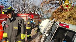 Incidente vicino a Fabro, auto esce fuori strada: ferito trasportato in elisoccorso all'ospedale 