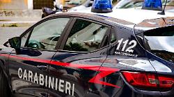 Terni, nascoste dietro al contachilometri dell'auto 68 dosi di cocaina: studente arrestato per spaccio