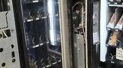 Terni, due furti in 48 ore al distributore di bevande e merendine di via Roma, i titolari: "Costretti a chiudere l'attivit&agrave;"