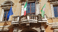 Aumento dell'Irpef: con la manovra si apre la bagarre. Oggi in consiglio regionale l&rsquo;opposizione di centrodestra &egrave; pronta a dare battaglia