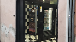 Terni, ancora un furto al distributore di bibite e merendine. I gestori: "Siamo costretti a chiudere l'attivit&agrave;"