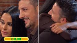 Affari tuoi, Ivan ascolta la fidanzata ed evita il pacco da 20 euro: la coppia umbra esulta con i 35 mila euro del dottore