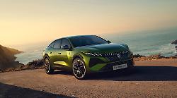 Peugeot rivede il 408, tre i motori in gamma: Elettrica, Ibrida Plug-in e Ibrida 48V