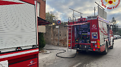 Incendio in un appartamento a Sant'Eraclio: una donna soccorsa, deceduti due gatti