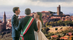 Dal teatro alla torre del Cassero, quanto costano le location per i matrimoni. Dopo il caso funerali riflettori sulle nozze. "Sempre di pi&ugrave;"