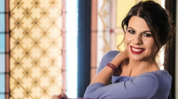 Splendida cornice, anticipazioni di stasera 16 aprile: ospiti in studio Giuliana De Sio e Vanessa Scalera