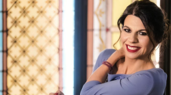 Splendida cornice, anticipazioni di stasera 23 aprile: ospite in studio Ute Lemper