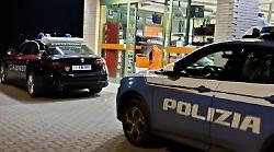 Rapina al Conad di Rivotorto, si cerca nelle telecamere per identificare gli autori del colpo