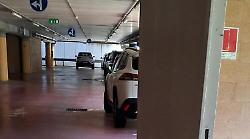 "Piove nel parcheggio di via Roma", la denuncia di Pd e Gruppo misto. Indagini sugli atti vandalici