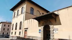 A scuola con le coperte, riscaldamento out al liceo Vittorio Colonna di Arezzo 