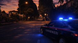 Fugge dai carabinieri e lancia droga dal finestrino: arrestato 25enne albanese