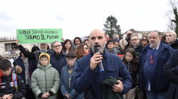 Dimensionamento scolastico, protesta a Citt&agrave; di Castello contro l&rsquo;accorpamento Alighieri-Pascoli