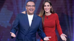 Carlo Conti a Verissimo da Silvia Toffanin ma nessuna novit&agrave; sul Festival di Sanremo 2026: scopri l'intervista e le lacrime per la mamma