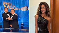 Striscia la notizia torna in prima serata: Samira Lui dietro il bancone e tapiro d'oro a Laura Pausini