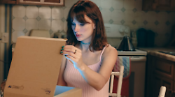 Taylor Swift, i 7 'easter eggs' nel video musicale di Opalite: dal riferimento a Father Figure a Portofino 
