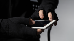 Truffa "vota ballerina", l&rsquo;allarme della Polizia Postale: segnalazioni anche in Umbria