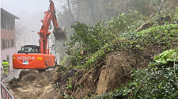Frana in viale San Giuseppe, partiti i lavori per la rimozione: le tempistiche 