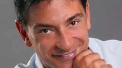 L'oroscopo di Paolo Fox per la giornata di San Valentino: passione ed emozioni intense, le previsioni segno per segno. Il pi&ugrave; fortunato