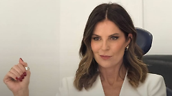 Marina La Rosa: "Gli uomini sono un po' spaventati da me. Sulle app di incontri non credono che sia io. Le donne? Non le escludo"