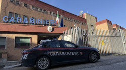 Perugia, caos in un supermercato: arrestato 31enne per resistenza a pubblico ufficiale
