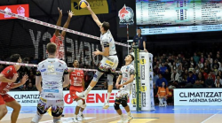 SuperLega, brutte notizie per Loser: lesione al menisco. Previsto per domani l&rsquo;intervento chirurgico