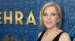 Addio a Dana Eden, chi era la produttrice israeliana della serie tv Teheran. Aveva 52 anni ed &egrave; stata trovata morta ad Atene 