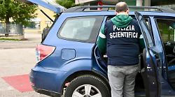 Perugia, &egrave; caccia al rapinatore di Ponte San Giovanni: l'uomo &egrave; scappato dopo il colpo in banca con migliaia di euro