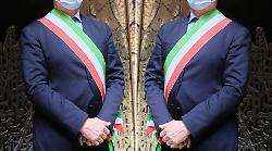 Il lettore del nostro giornale ha ragione: salviamo il Tricolore visto al contrario