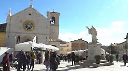 Nero Norcia, riparte la festa e domenica c'&egrave; l&rsquo;accensione della fiaccola benedettina
