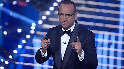 Sanremo 2026, la scaletta minuto per minuto della serata delle cover: il Mister X, l'ordine dei cantanti in gara e a che ora finisce