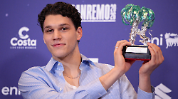 Sanremo 2026, Nicol&ograve; Filippucci: "Ho dormito poco, devo ancora realizzare tutto. Dall'Ariston mi porto a casa una grande crescita"