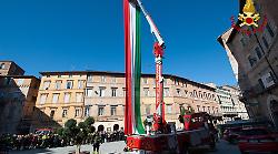 L&igrave; dove serve: celebrati gli 87 anni del Corpo nazionale dei Vigili del Fuoco. In centro a Perugia la prima festa commemorativa
