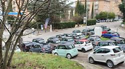 Al liceo in minicar e addio mezzi pubblici