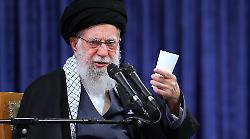 Iran, media israeliani: "Recuperato il corpo di Khamenei"