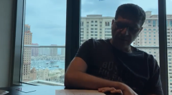 Famiglia bloccata a Doha, la chiamata con la Farnesina: "Dovete trasferivi in maniera autonoma verso Riyad". Il video 