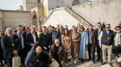 Ostensione di San Francesco, europarlamentari ad Assisi in preghiera davanti alle spoglie del Santo