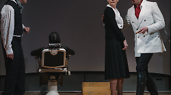 Gramsci fra Blade Runner ed Elephant Man.  A Perugia ha debuttato Il popolo delle scimmie