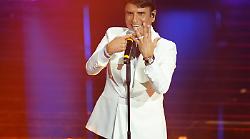 Sal Da Vinci virale non solo in Italia, ma anche all'estero. Tutte le reazioni sui social