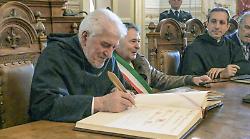 Padre Lolli &egrave; cittadino onorario di Foligno: il titolo arriva nel giorno del 90esimo compleanno