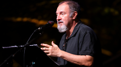 Lucarelli, Di Battista e Scanzi tra gli ospiti della stagione Sanfra a Perugia. Ci sar&agrave; anche un omaggio alla Vanoni
