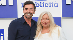 Domenica In rende omaggio a Enrica Bonaccorti. Da Riccardo Cocciante a Fabio De Luigi: tutti gli ospiti