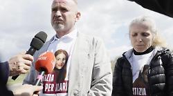 I genitori di Ilaria Sula dopo la deposizione di Samson: "Ci sono dettagli non chiari. Per fare giustizia serve l'ergastolo"