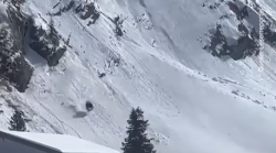 Cabinovia precipita per vento forte in Svizzera: almeno un morto 